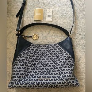 ✨👜💙NEW Michael Kors Aria Bag💙👜✨